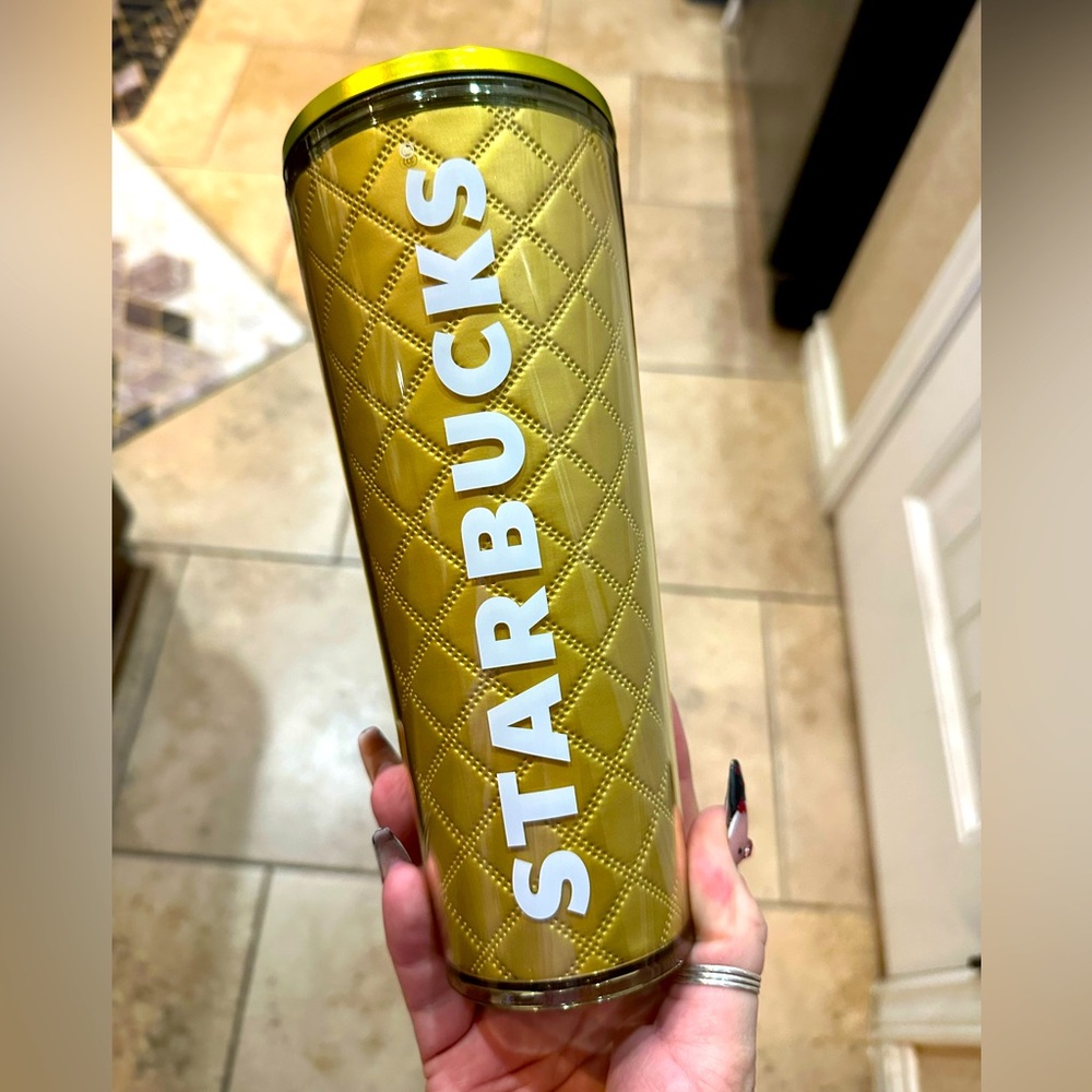 Starbucks Tumblers price is per cup